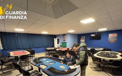 Operazione “regalo di Natale”, scoperta una bisca clandestina