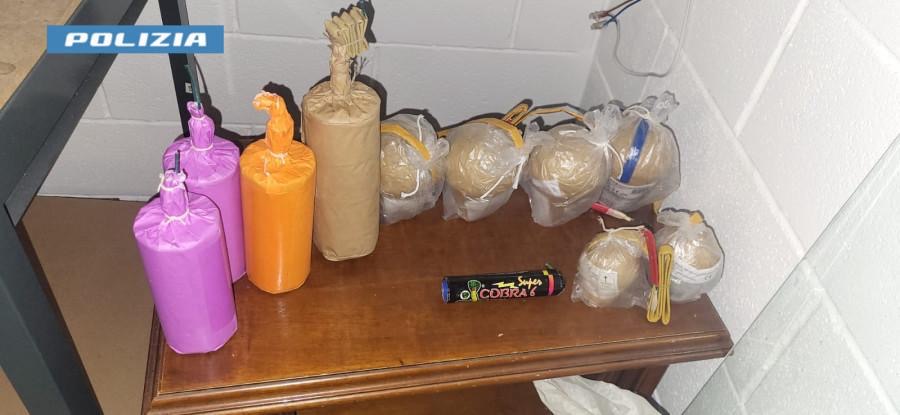 Scovato un arsenale di bombe carta a Bagno a Ripoli: un arresto