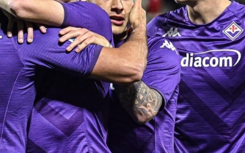 Squalificati tre giocatori del Grosseto per il furto di maglie della Fiorentina