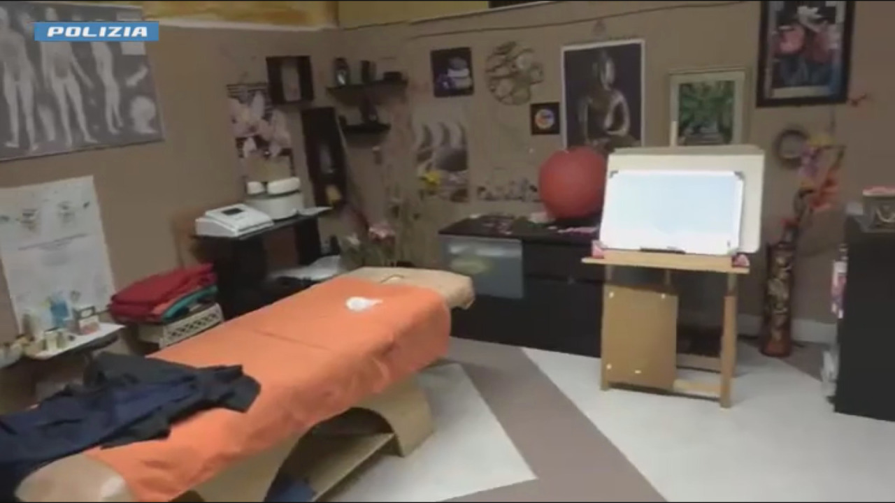 Abusa delle pazienti, finto medico agli arresti domiciliari