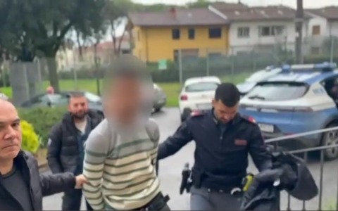 Accoltellamento nelle vie del centro di Montecatini, 5 arresti
