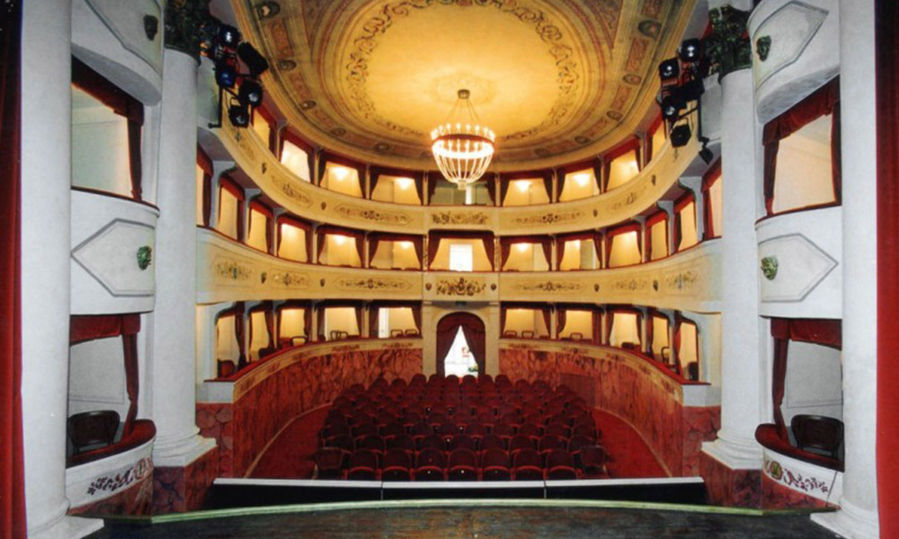 Il Serchio delle Muse: trionfo di musica e solidarietà a Barga nel concerto degli auguri