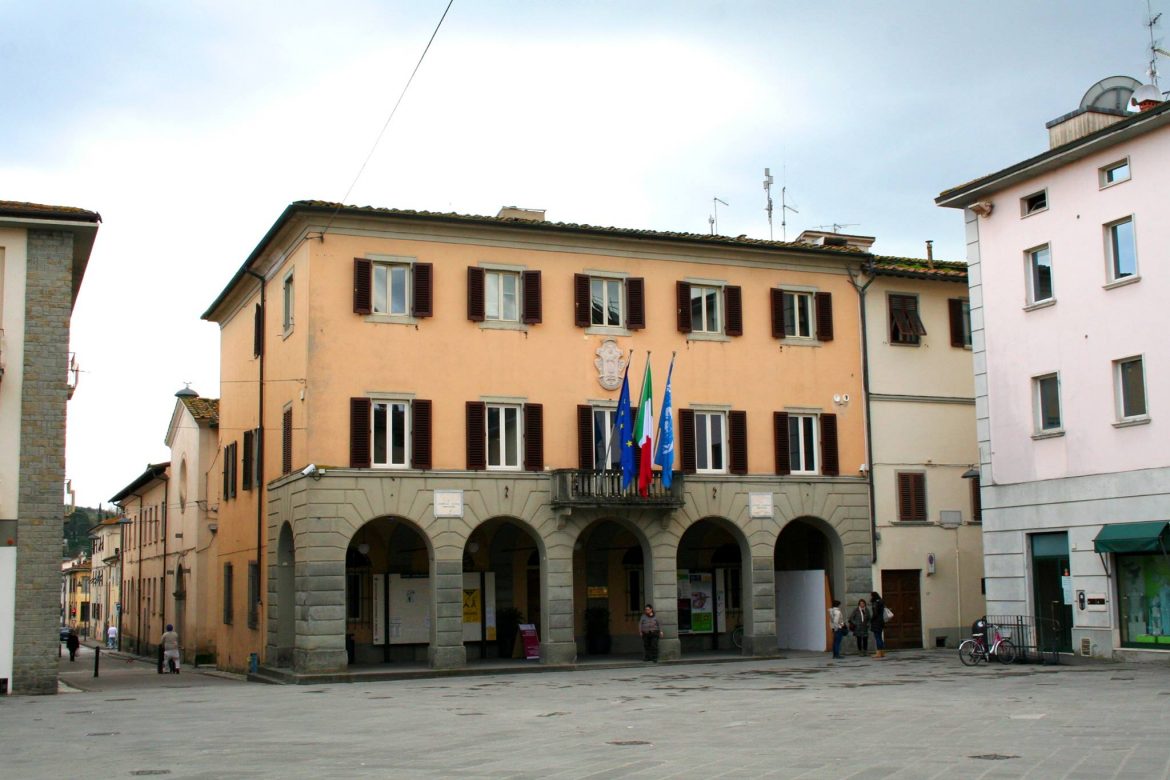 Riqualificazione della facciata del palazzo comunale a Terranuova