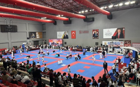 Karate, l’and Esercito Folgore trionfa a Rogaška Slatina: un bottino di medaglie