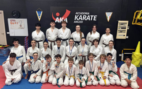 L’AKA Accademia Karate Arezzo brilla alla Coppa “Città di Pisa” conquistando il secondo posto