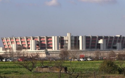 Sollicciano, allarme sovraffollamento: altri 45 detenuti verso il trasferimento