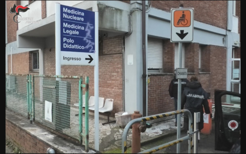 Certificazioni mediche “compiacenti” per ottenere invalidità civili, 5 arresti