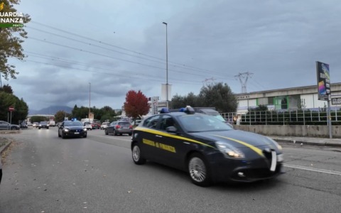 Prato, aggredisce la sua ex fidanzata: arrestato