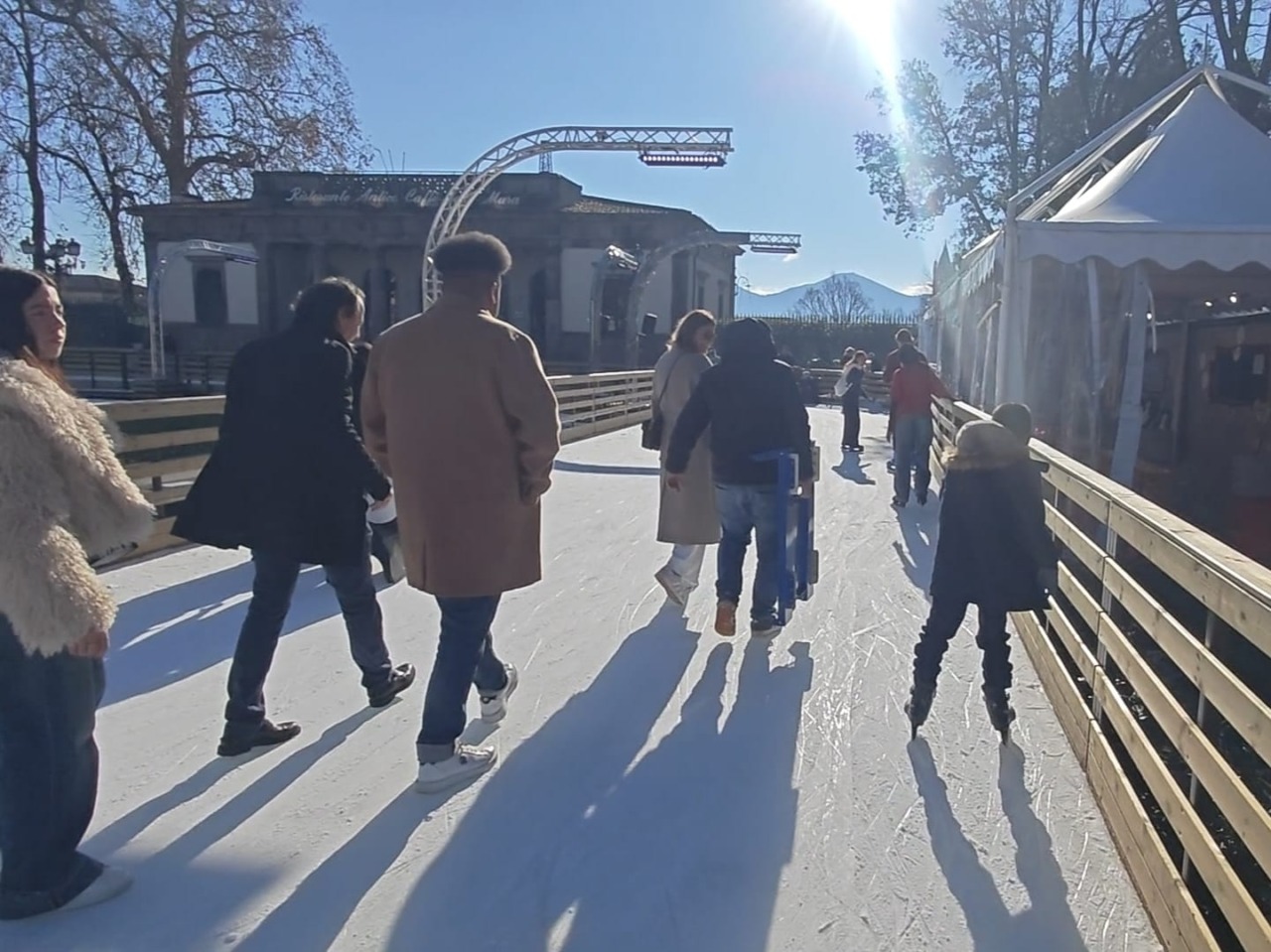 Ice park, biglietti gratuiti per i bimbi svantaggiati