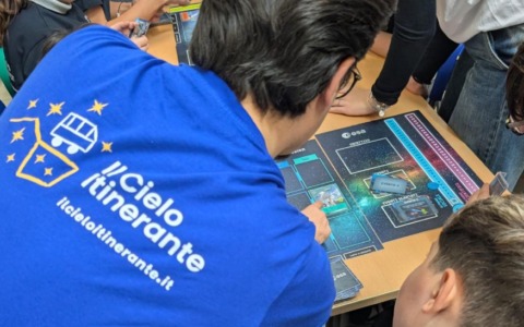 Laboratori scientifici per bambini, il progetto Italia Brilla fa tappa a Prato