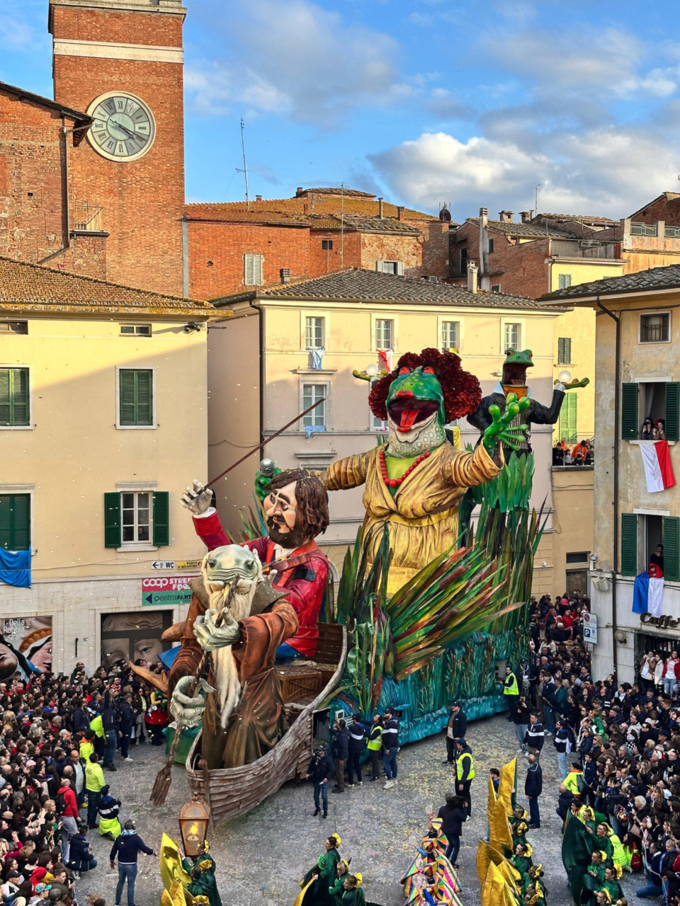 Rombo di motori per il Carnevale più antico d’Italia