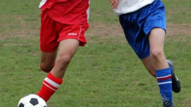 Maxi rissa alla partita dei ragazzini: gara sospesa