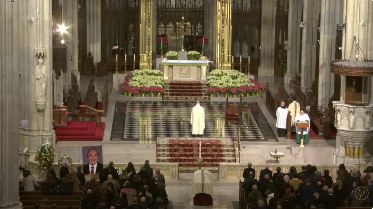 Funerale di Rocco Commisso, il figlio: “Ha investito nel futuro della Fiorentina, amava Firenze”