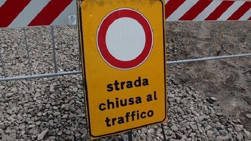 Statale 67 chiusa a Dicomano per lavori alla rete idrica