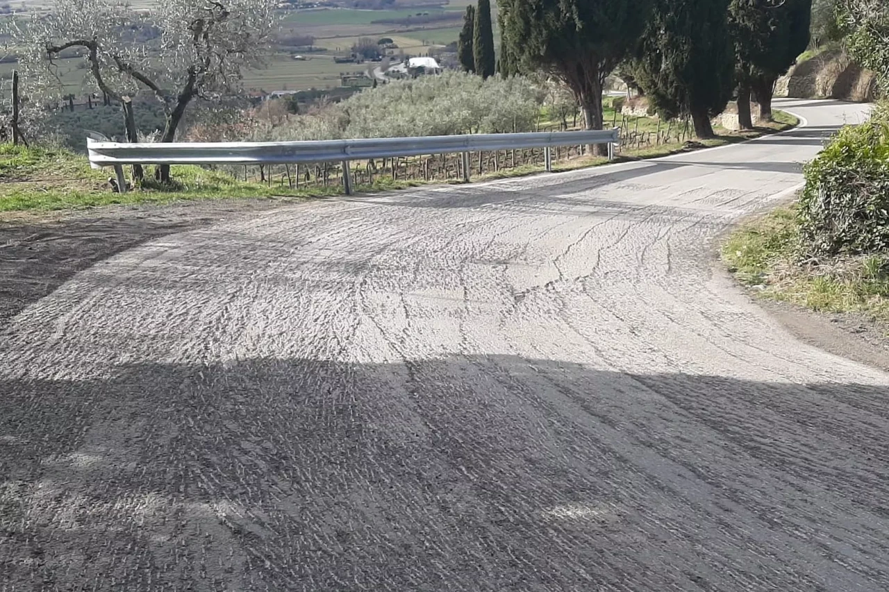 Cortona: interventi per la sicurezza sulla strada comunale del Sodo