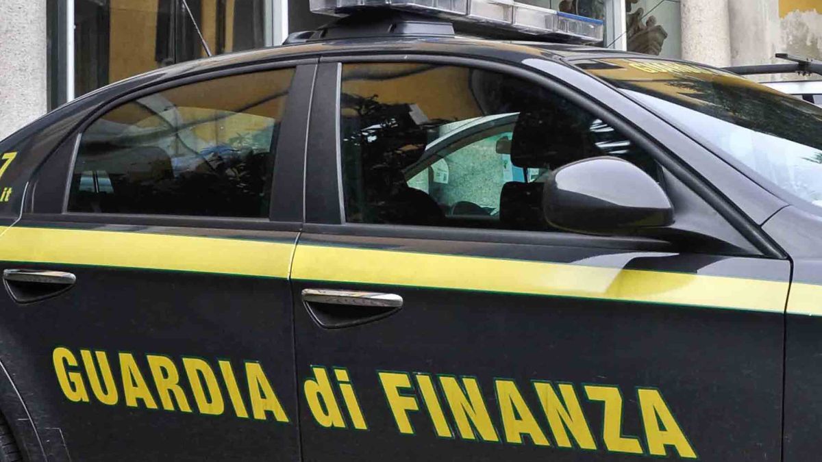 Pistoia, frode fiscale da 27 milioni: sequestri tra Toscana e Milano
