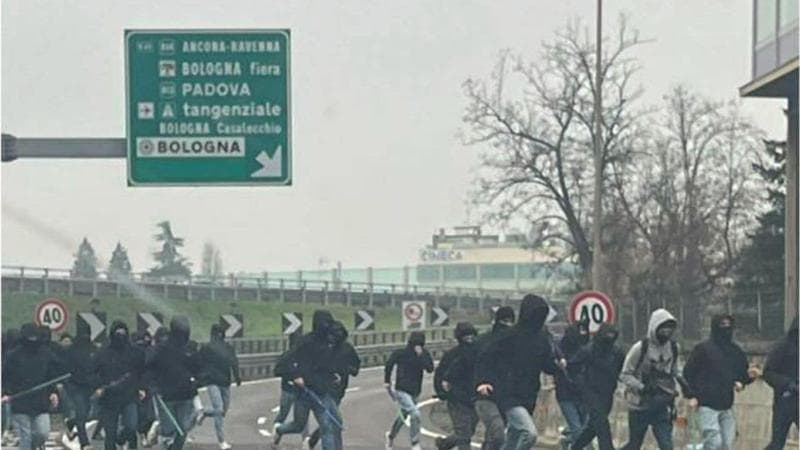 Stop alle trasferte per i tifosi di Roma e Fiorentina fino a fine stagione