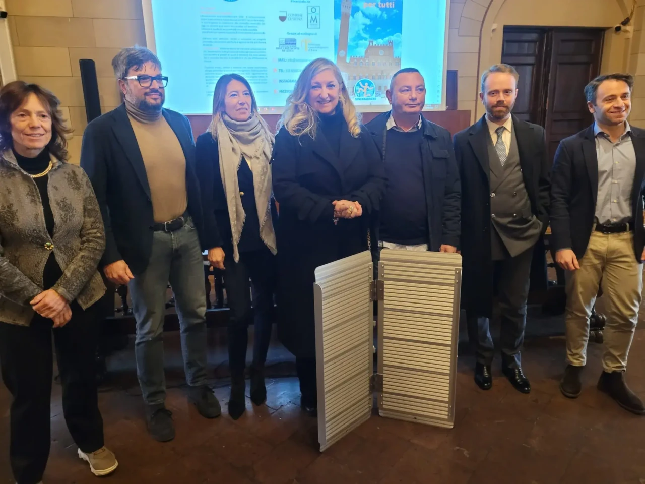 L’impegno di Siena per l’accessibilità: assegnate diciassette rampe mobili attraverso “Siena Senzabarriere.App”