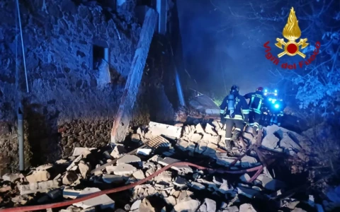 Arezzo, edificio esploso: concluse le operazioni di ricerca