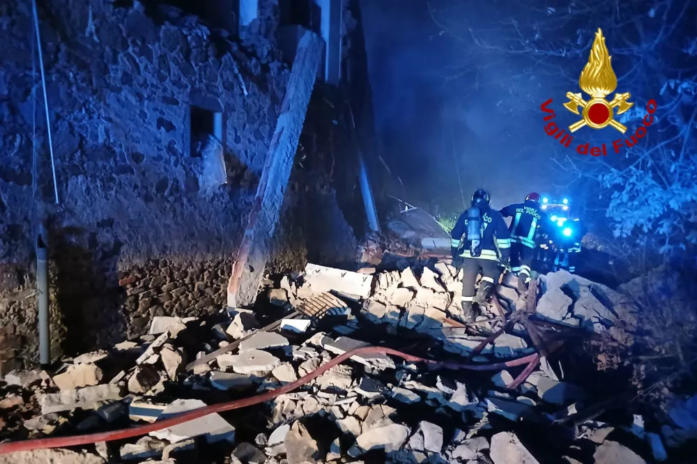 Arezzo, edificio esploso: concluse le operazioni di ricerca