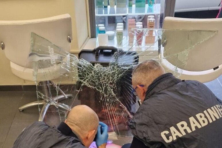 Firenze, furto con spaccata in un locale di via Campo di Arrigo