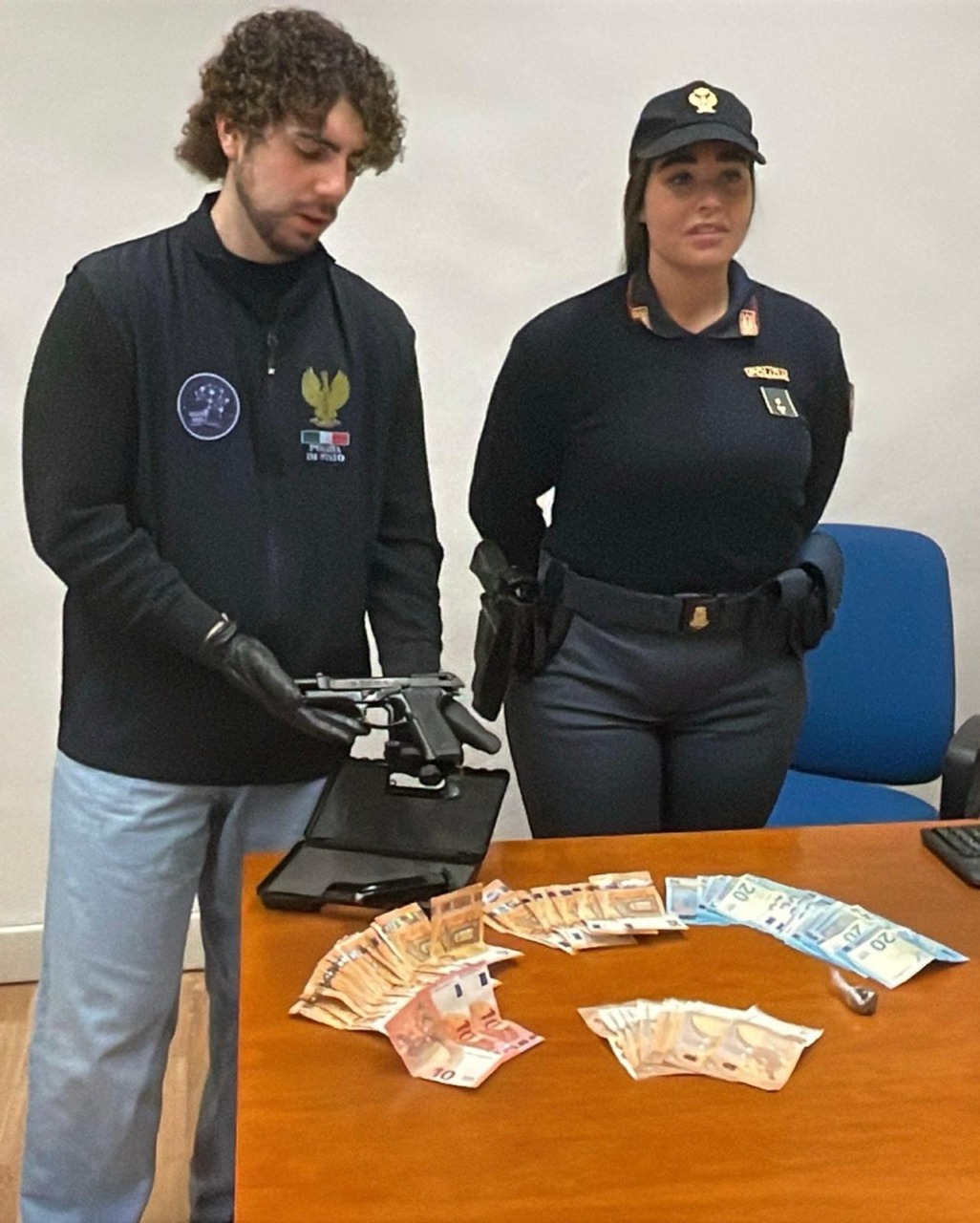Monteriggioni, rapina a mano armata al supermercato: arrestato il responsabile