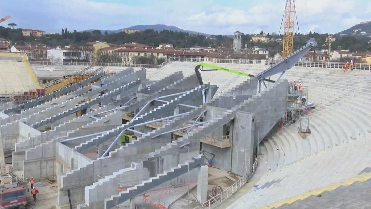 Restyling Franchi, montata la trave che sorreggerà la nuova Fiesole