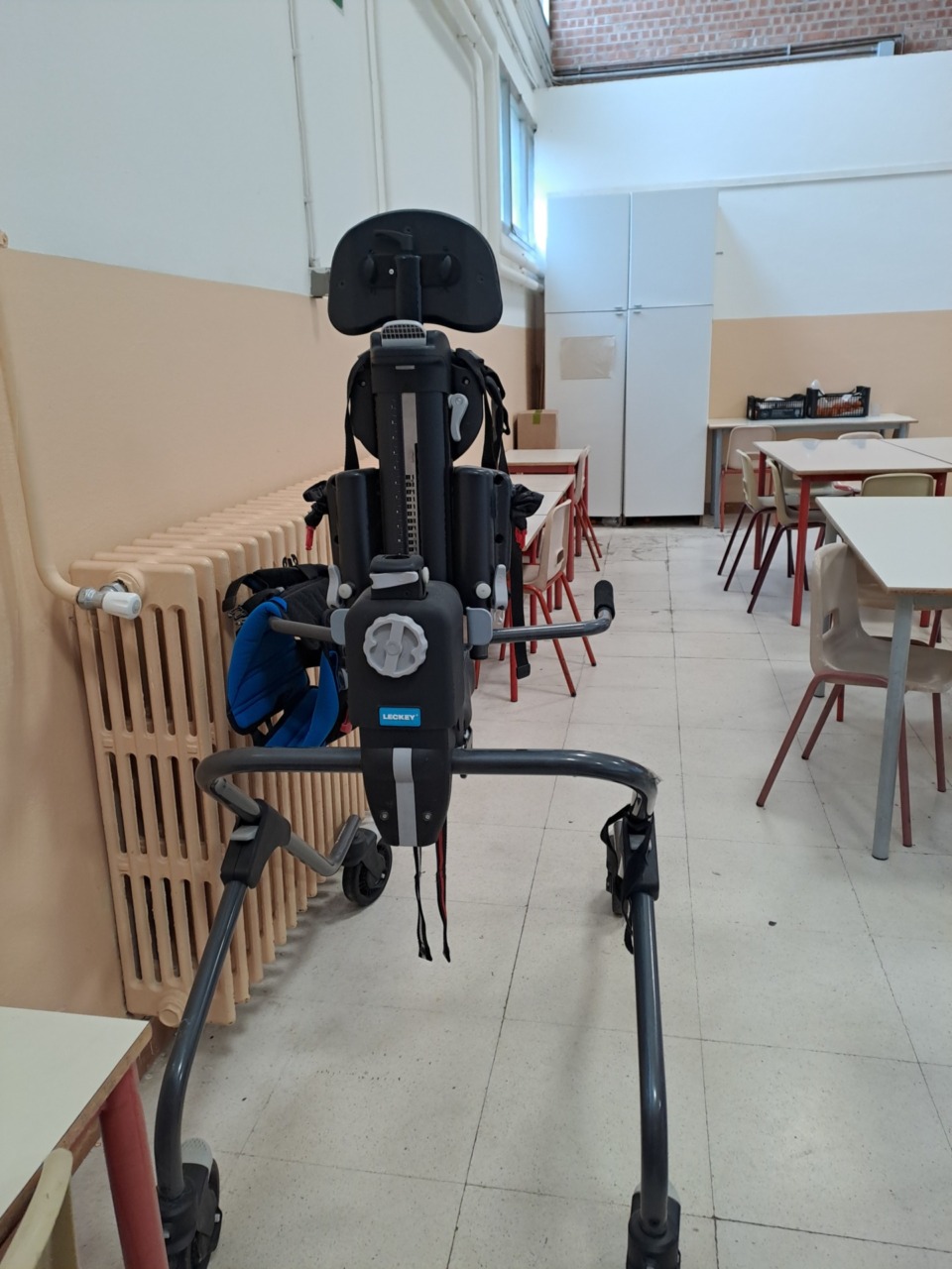 Empoli, un deambulatore pediatrico a disposizione di un ente del terzo settore