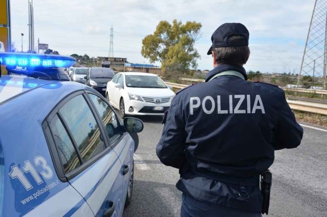 Oltre un quintale di cocaina nascosto in un camion: arrestato un autotrasportatore a Massa