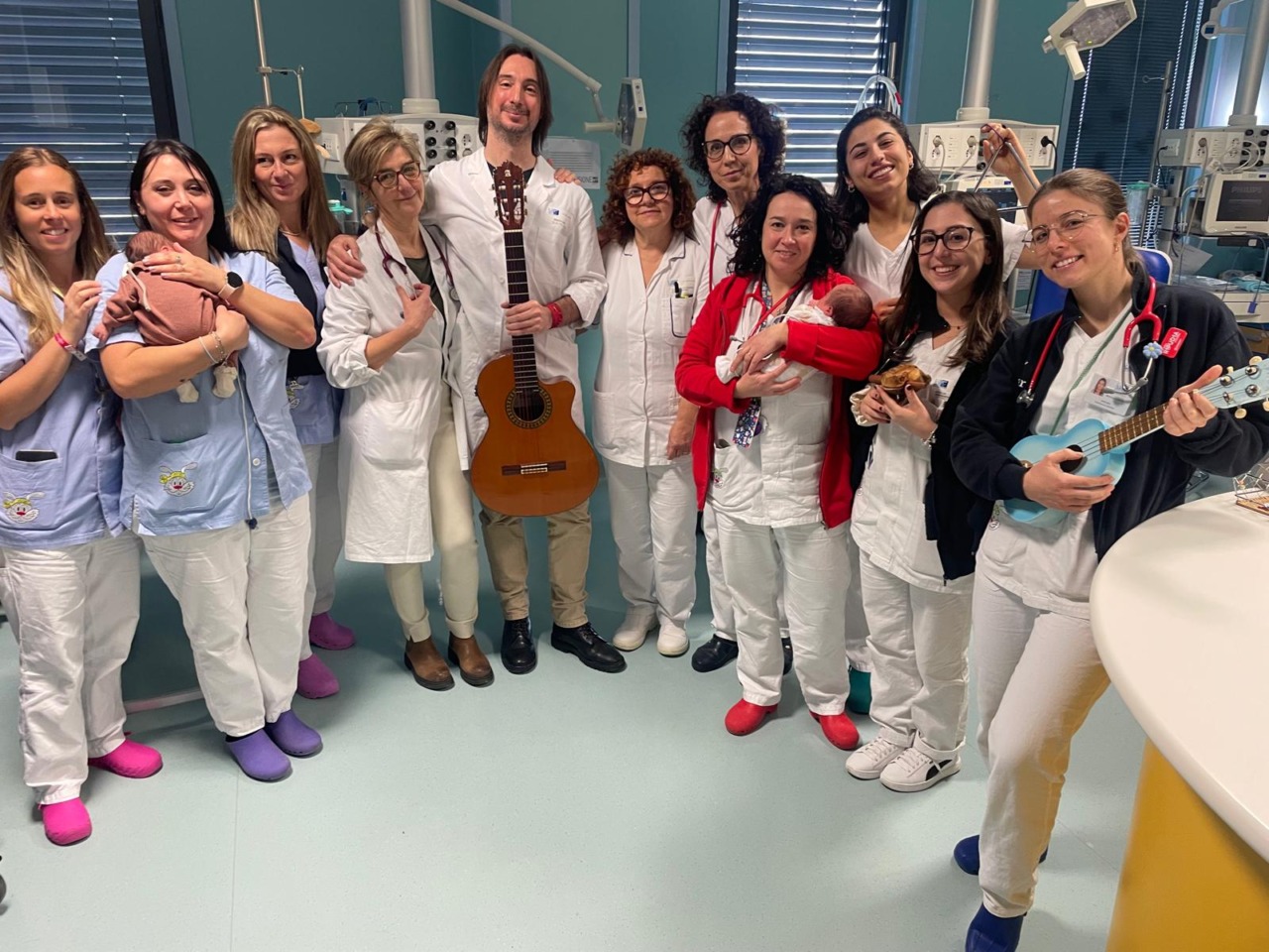 Musicoterapia per i neonati, il progetto dell’ospedale San Jacopo