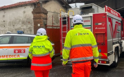 Operaio 50enne morto sul lavoro a Livorno: tre persone indagate