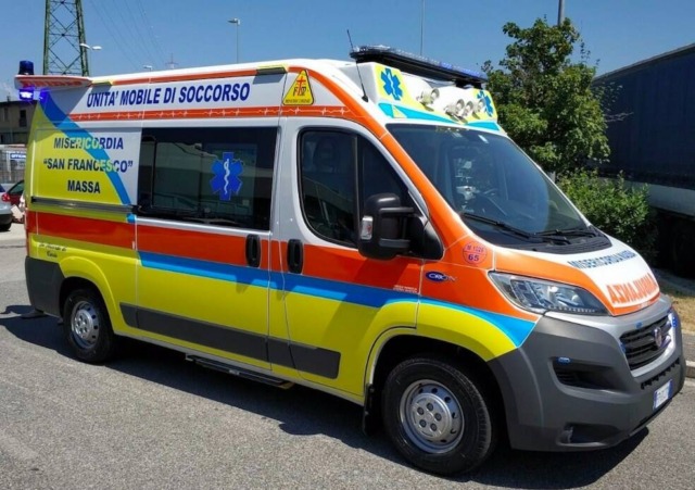 Schianto sulla Nuova Pratese, muore donna di 52 anni