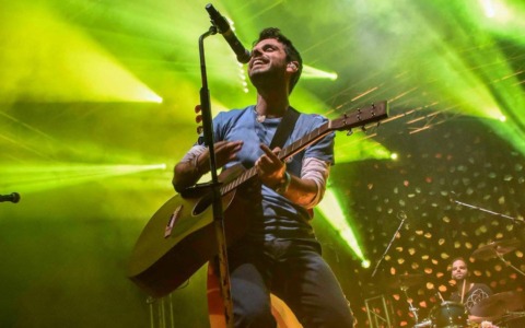 Le atmosfere dei Coldplay in un concerto tributo a Montecatini Terme