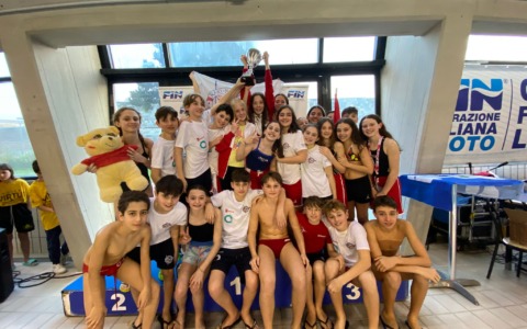 Nuoto esordienti A, coppa Toscana, la Florentia fa bis