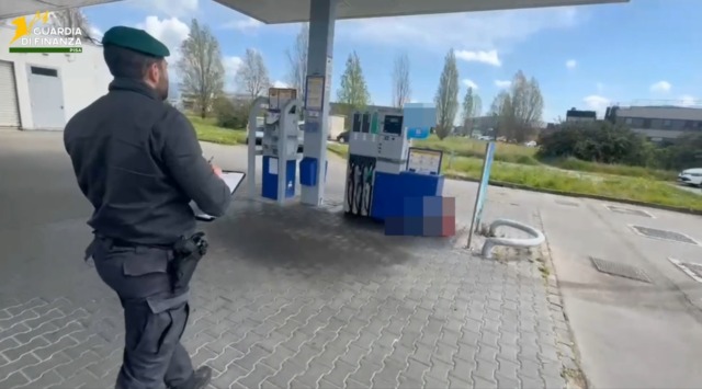 Controlli e sanzioni alle pompe di benzina
