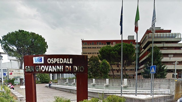 24enne morta dopo il parto all’ospedale Torregalli: 12 indagati per omicidio colposo