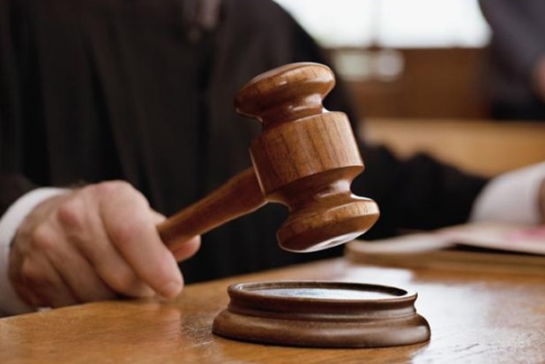 Montecatini, violenza sessuale nello studio: quattro le vittime dell’osteopata