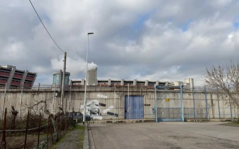 Sollicciano, l’appello di una madre: “Trasferite mio figlio in una struttura psichiatrica”