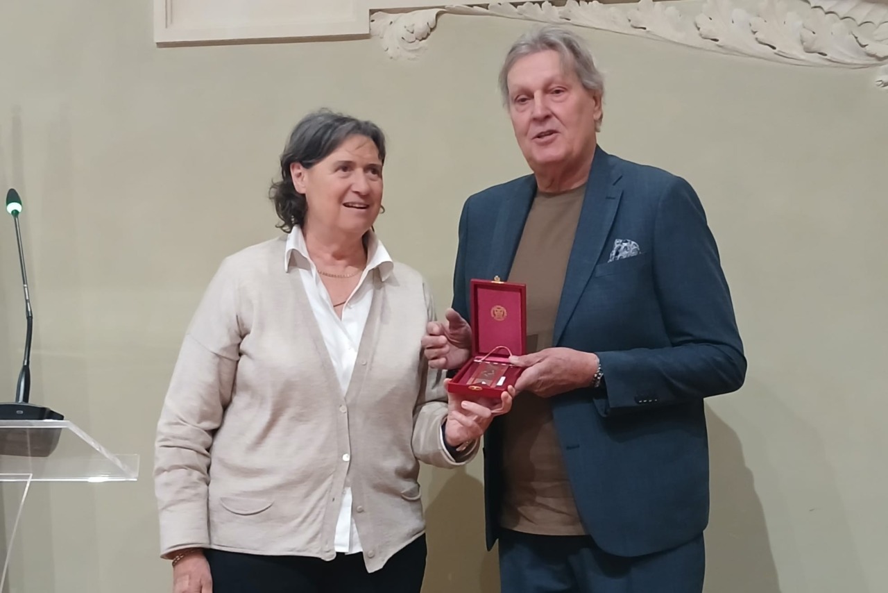 Pallanuoto, Gonfalone d’argento a Gianni De Magistris