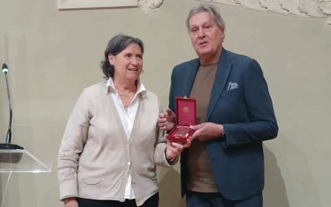 Pallanuoto, Gonfalone d’argento a Gianni De Magistris