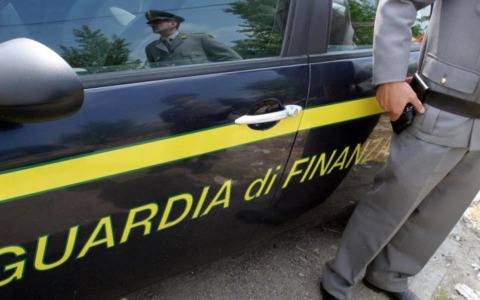 Pisa, vendevano droga agli universitari attraverso telegram: 3 arresti