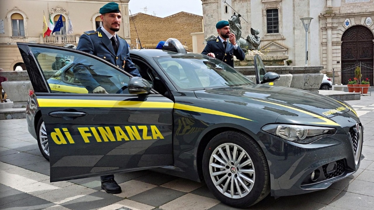 Firenze, controlli estivi della Gdf: quasi mezzo milione di sanzioni