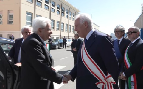 Primo Maggio, Mattarella a Pontedera visita lo stabilimento della Piaggio