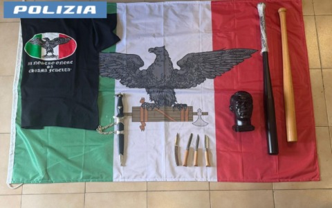 Neonazismo sul web, la rete dell’odio tocca anche Siena: perquisizioni della Digos