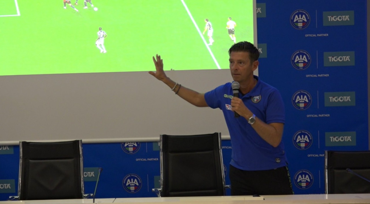 Indagato Gianluca Rocchi, il designatore degli arbitri accusato di concorso in frode sportiva