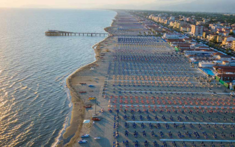 Spiagge all’asta, arriva il bando: dal governo le linee guida