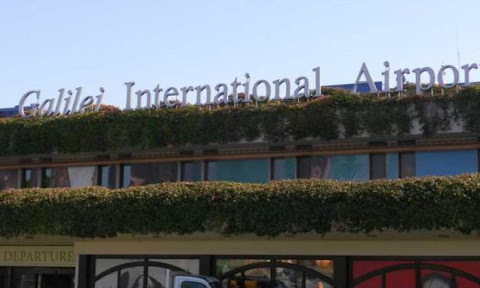 Toscana, allarme carburante per gli aeroporti: a Pisa salta il servizio per due operatori