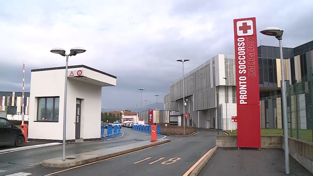 Lucca, caos al pronto soccorso: arrestato 35enne marocchino