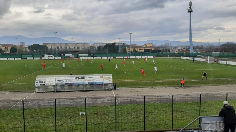 Scandicci, al via la demolizione delle tribune dell’ex Turri