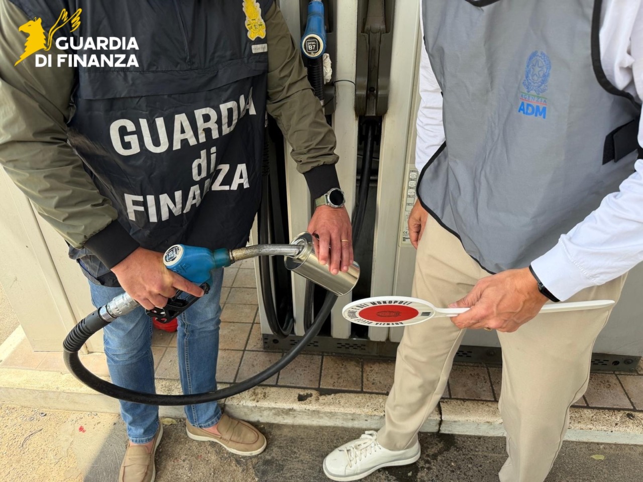 Siena, 105.000 litri di gasolio sequestrati dalla Guardia di Finanza